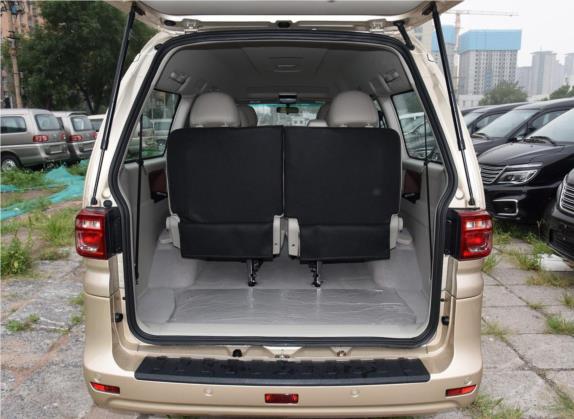 菱智 2019款 M5L 1.6L 7座豪华型 国VI 车厢座椅   后备厢