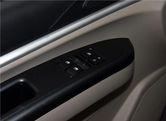 菱智 2019款 V3 1.6L 2座标准型 国VI 车厢座椅   门窗控制