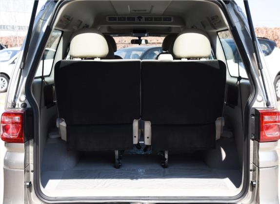 菱智 2020款 M5L 1.6L 豪华型 7座 车厢座椅   后备厢