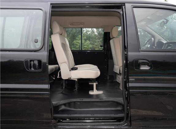 菱智 2020款 M5L 1.6L 实用型 车厢座椅   后排空间