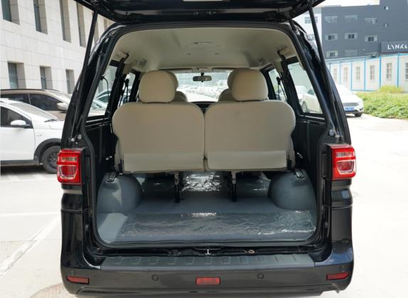 菱智 2020款 M5L 1.6L 基本型 7座 车厢座椅   后备厢