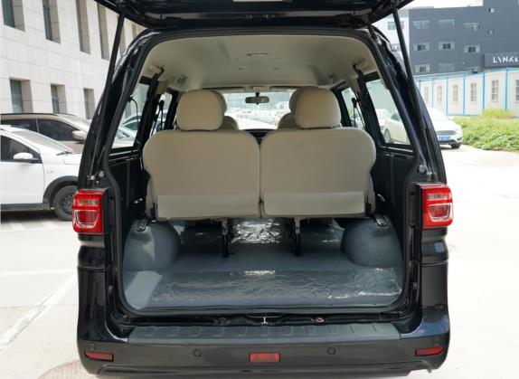 菱智 2020款 M5L 1.6L 基本型 7座 车厢座椅   后备厢