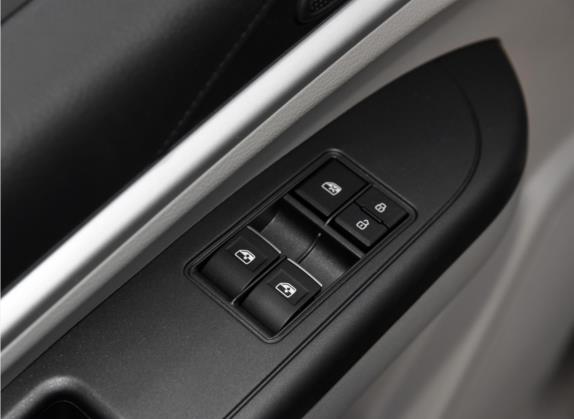 菱智 2020款 M5L 2.0L 基本型 9座 车厢座椅   门窗控制
