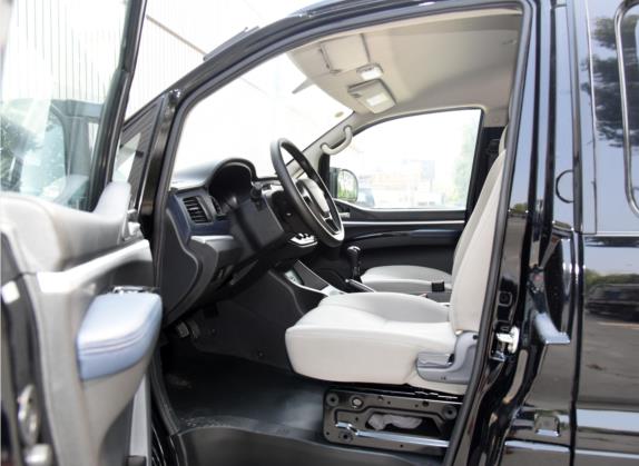 菱智 2022款 V3 1.6L 基本型 2座 车厢座椅   前排空间