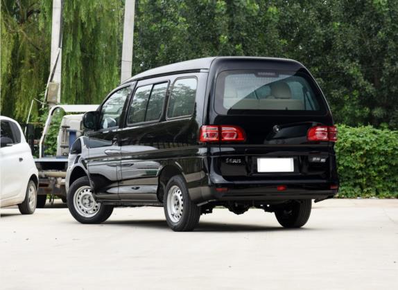 菱智 2022款 M5 1.6L 实用型 7座 外观   斜后