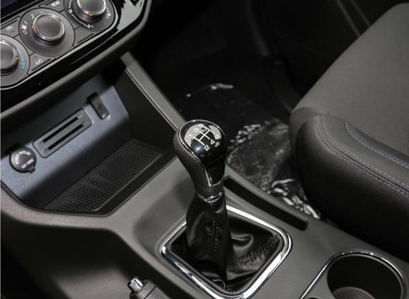 菱智 2022款 奋斗款 M5L 1.6L 舒适型 9座 中控类   挡把