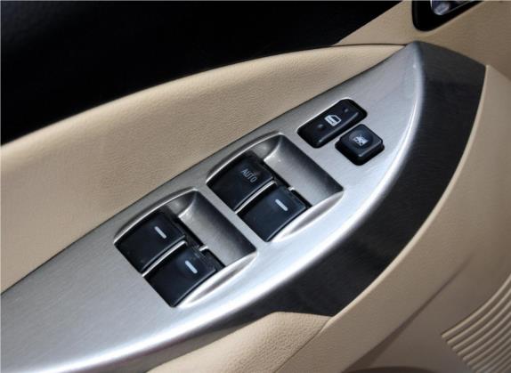 景逸SUV 2012款 1.6L 豪华型 车厢座椅   门窗控制