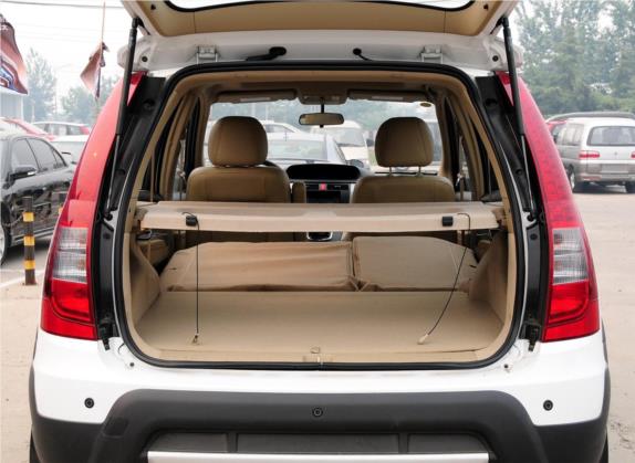 景逸SUV 2012款 1.6L 尊贵型 车厢座椅   后备厢