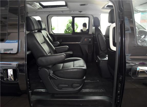 风行CM7 2014款 2.0T 手动豪华型 车厢座椅   后排空间