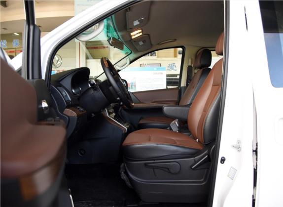 风行CM7 2016款 2.0T 自动豪华型 车厢座椅   前排空间