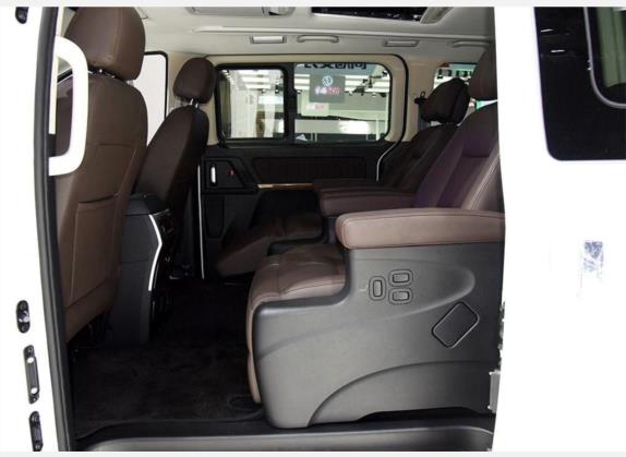 风行CM7 2016款 2.0T 自动旗舰型 车厢座椅   后排空间