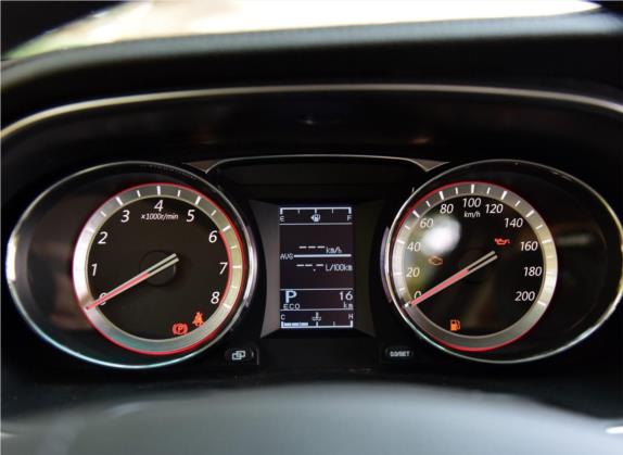 风行CM7 2018款 2.0T 自动豪华型 中控类   仪表盘