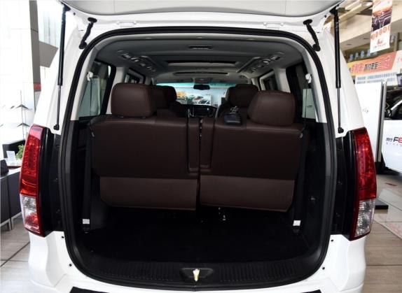 风行CM7 2018款 2.0T 自动尊贵型 车厢座椅   后备厢