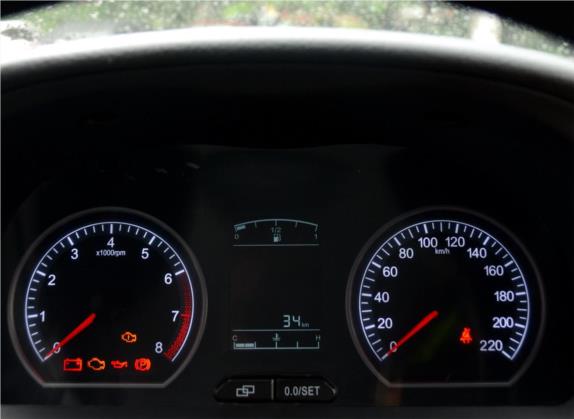 景逸X5 2013款 1.6L 手动尊享型 国V 中控类   仪表盘