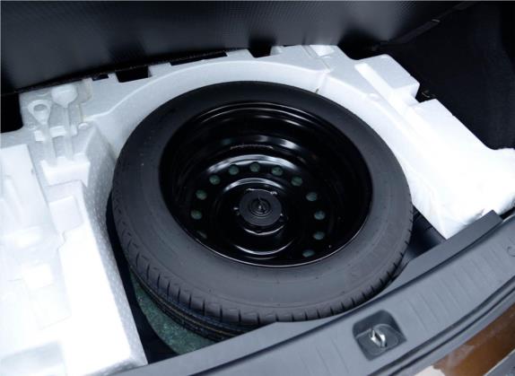 景逸X5 2015款 1.6L 手动尊享型 其他细节类   备胎