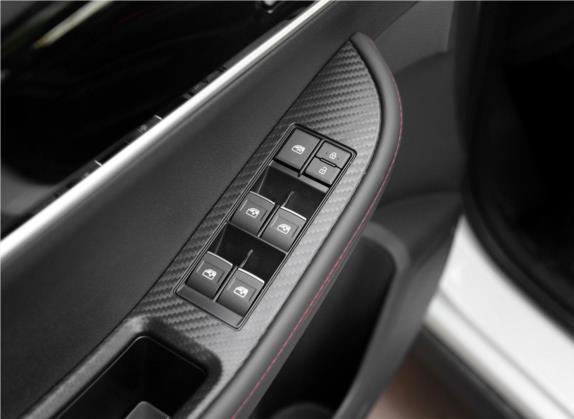 景逸X5 2018款 乐享系列 1.6L 手动创享型 车厢座椅   门窗控制