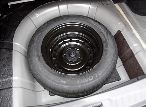 景逸S50 2014款 1.6L CVT尊享型 其他细节类   备胎