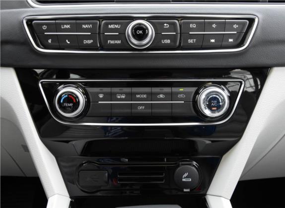 景逸S50 2017款 1.6L CVT旗舰型 中控类   中控台