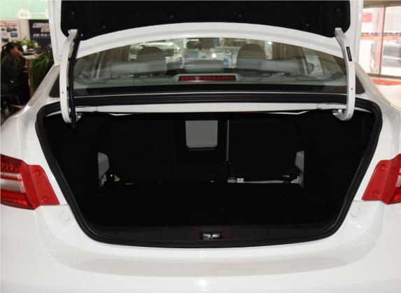 景逸S50 2017款 1.5L 手动尊享型 车厢座椅   后备厢