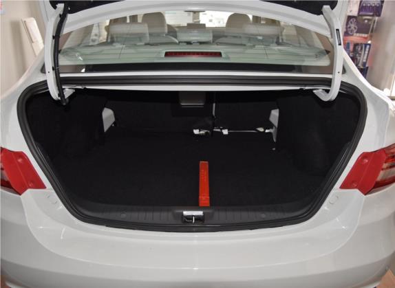 景逸S50 2017款 1.5L 手动豪华型 车厢座椅   后备厢