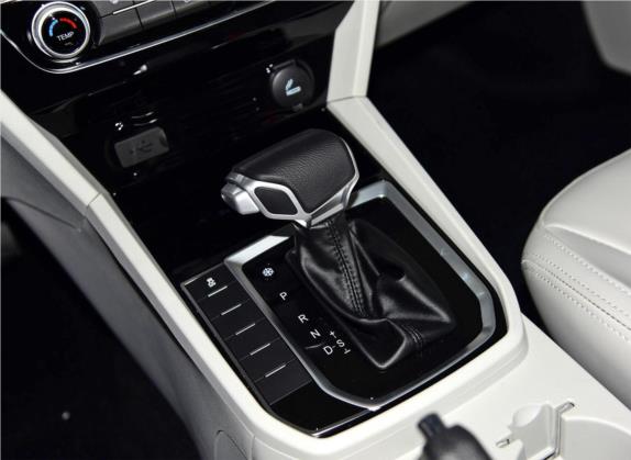 景逸S50 2017款 1.6L CVT尊享型 中控类   挡把