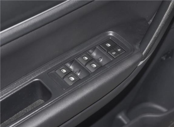 景逸S50 2019款 1.6L 手动尊享型 车厢座椅   门窗控制