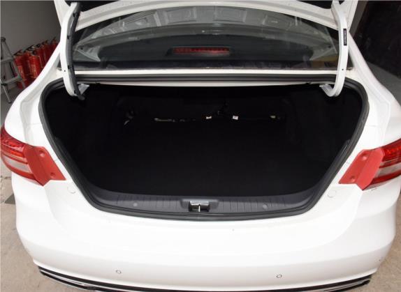 景逸S50 2019款 1.6L CVT畅通旗舰型 车厢座椅   后备厢