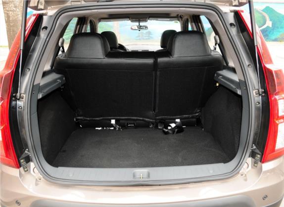 景逸X3 2014款 1.5L 尊享型 车厢座椅   后备厢