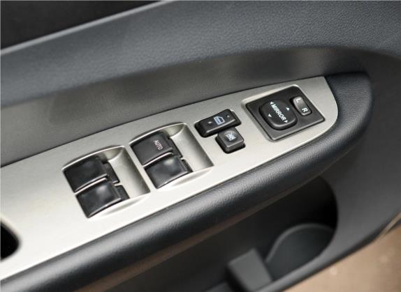 景逸X3 2014款 1.5L 尊享型 车厢座椅   门窗控制