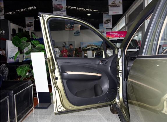 景逸X3 2015款 1.5L 舒适型 车厢座椅   前门板