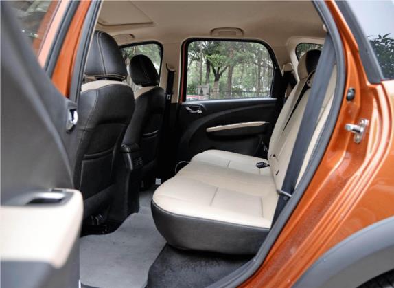 景逸X3 2015款 1.5L 豪华型 车厢座椅   后排空间