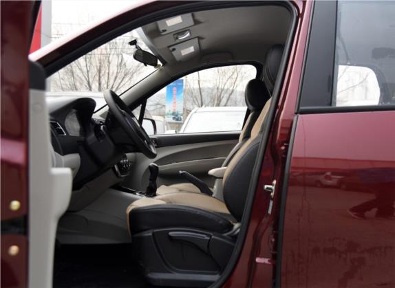 景逸X3 2016款 1.5L 舒适型 车厢座椅   前排空间