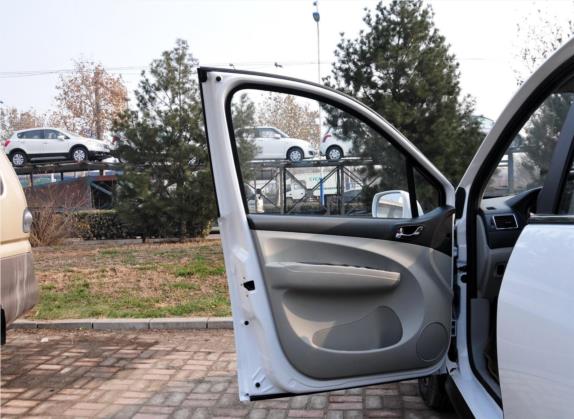 景逸X3 2016款 1.5L 豪华型 车厢座椅   前门板