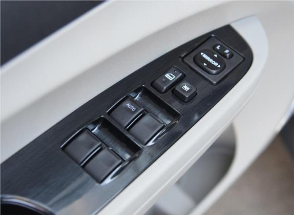 景逸XV 2015款 1.6L CVT豪华型 车厢座椅   门窗控制