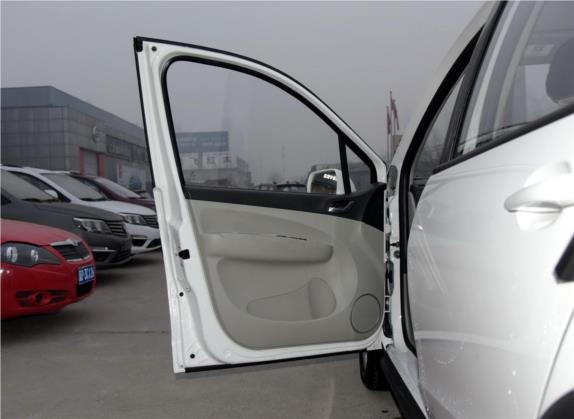 景逸XV 2016款 1.6L CVT舒适型 车厢座椅   前门板