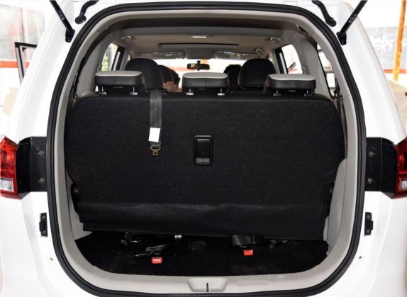 风行S500 2016款 1.6L 手动豪华型 车厢座椅   后备厢