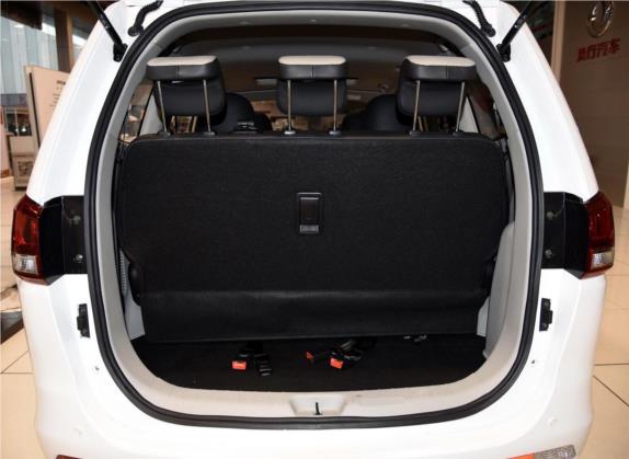 风行S500 2016款 1.6L 手动尊享型 车厢座椅   后备厢
