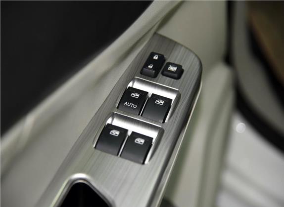 风行S500 2016款 1.6L 手动尊享型 车厢座椅   门窗控制