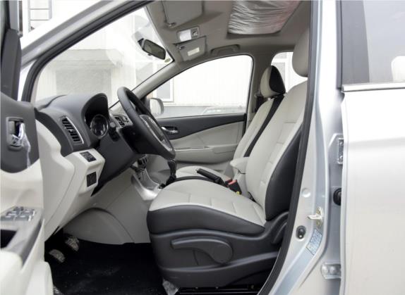 风行S500 2016款 1.6L 手动尊贵型 车厢座椅   前排空间