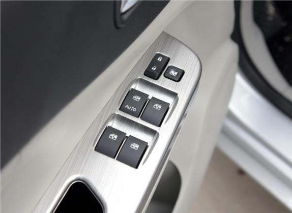 风行S500 2016款 1.6L 手动尊贵型 车厢座椅   门窗控制