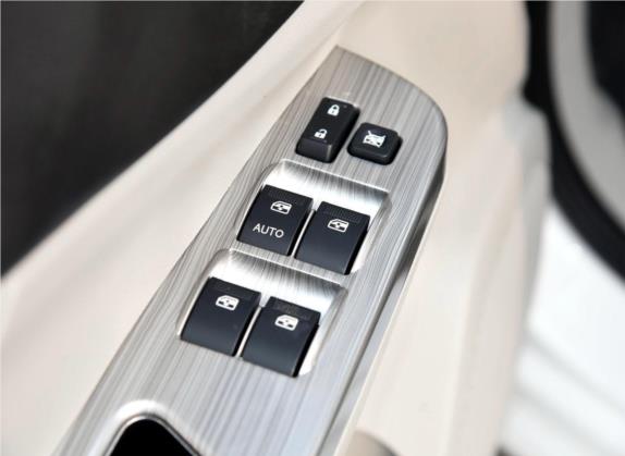 风行S500 2017款 1.5L 手动精英型 车厢座椅   门窗控制