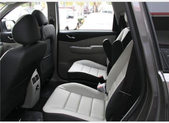 风行S500 2017款 1.5L 手动尊享型 车厢座椅   后排空间