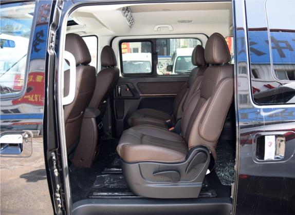 风行F600 2016款 F600L 1.5T 尊贵型 车厢座椅   后排空间