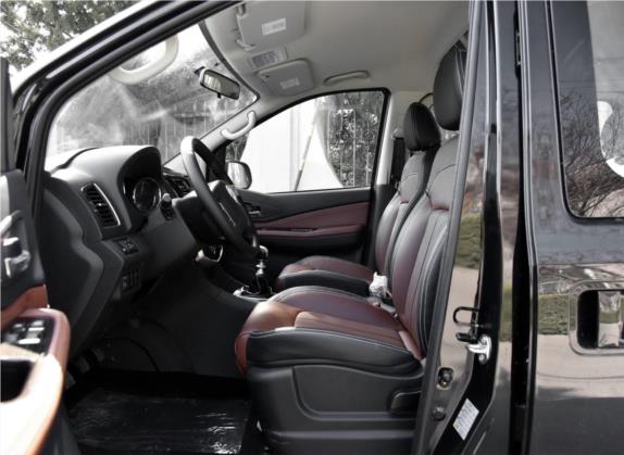 风行F600 2016款 F600L 2.0L 豪华型 车厢座椅   前排空间