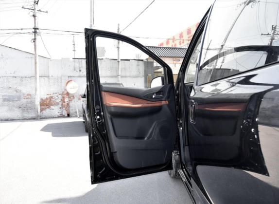 风行F600 2016款 F600L 2.0L 豪华型 车厢座椅   前门板