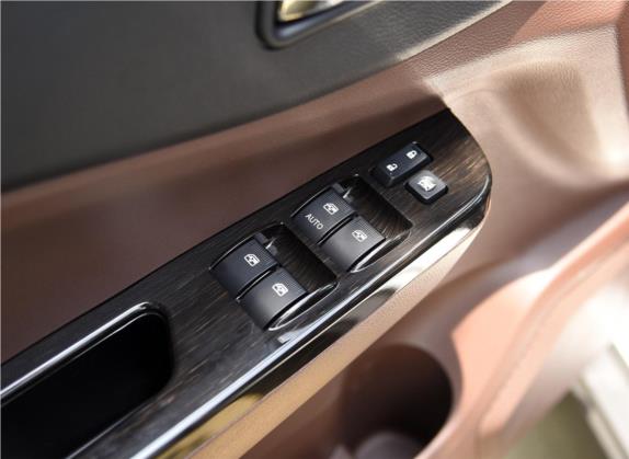 风行SX6 2016款 1.6L CVT尊享型 车厢座椅   门窗控制