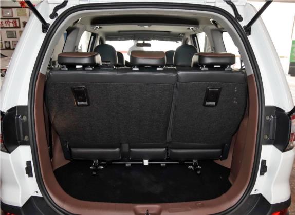 风行SX6 2016款 1.6L 手动豪华型 车厢座椅   后备厢