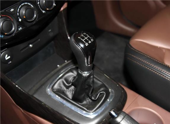 风行SX6 2016款 1.6L 手动豪华型 中控类   挡把