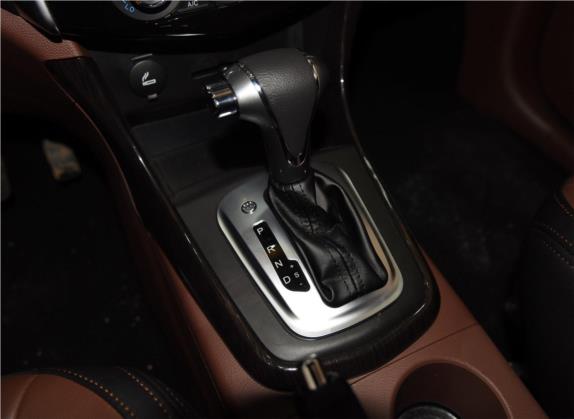 风行SX6 2016款 1.6L CVT豪华型 中控类   挡把