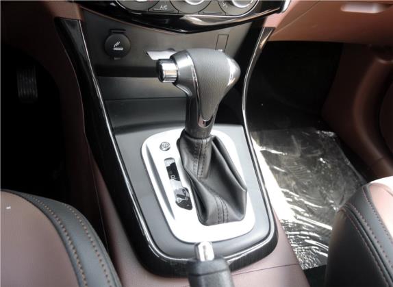 风行SX6 2016款 1.6L CVT精英型 中控类   挡把